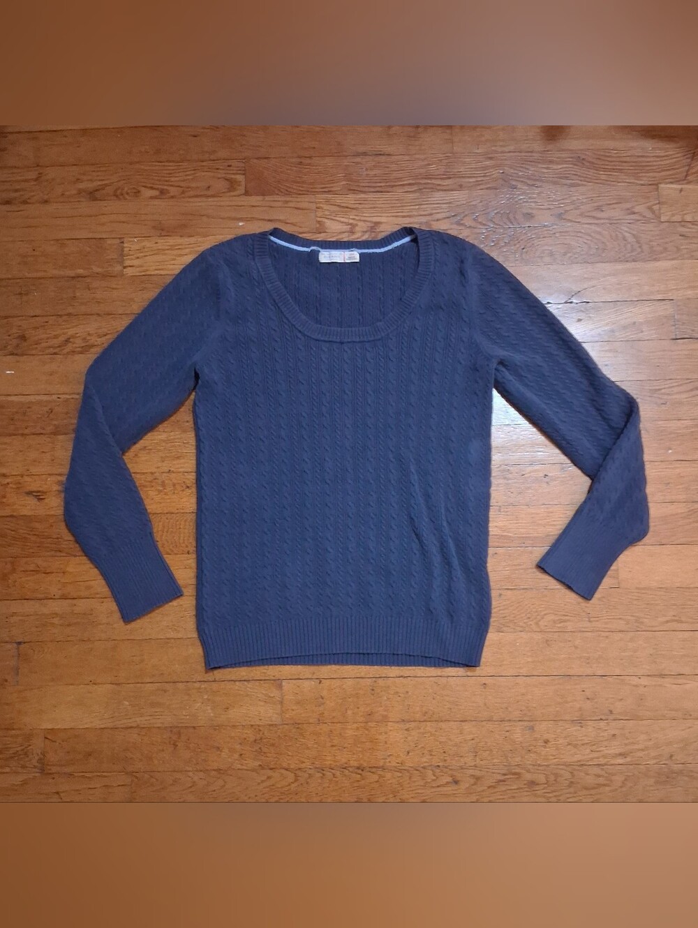 Old Navy Scoop Neck Cable-Knit Sweater